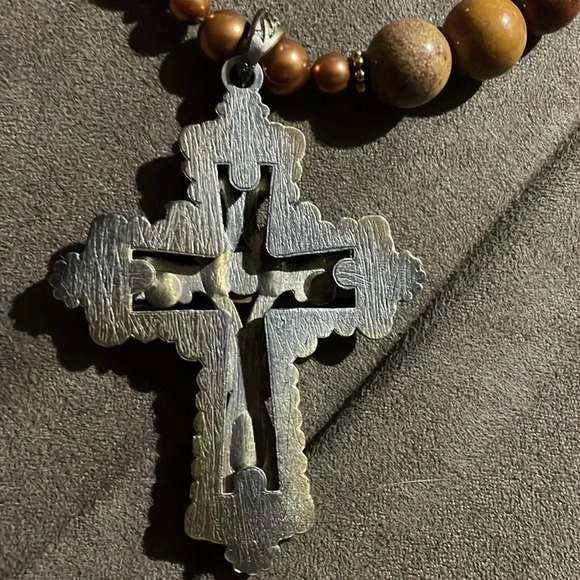 Vintage cross with multi beaded toggle clasp necklace - Picture 7 of 7